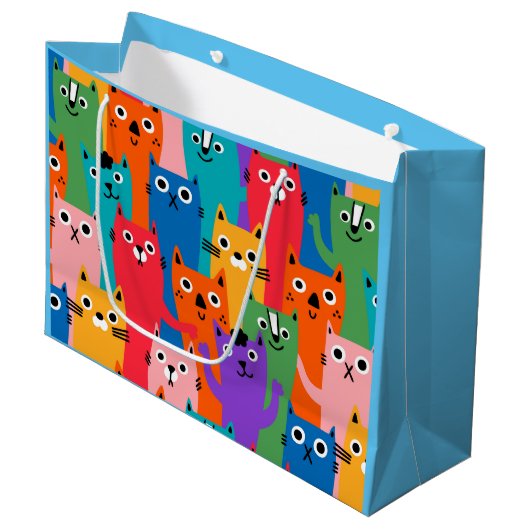 Farbiges Katzen Muster Große Geschenktüte (Vorderseite Schrägansicht)