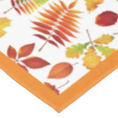 Farbiges Leaf-Muster / Wohngestaltung im Herbst Tischdecke (Schrägansicht)