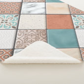 Farbiges Muster moderner geometrischer Fliesen Sherpadecke (3/4)