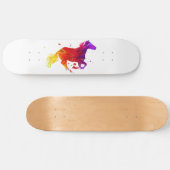 Farbiges Pferd Skateboard (Horizontal)