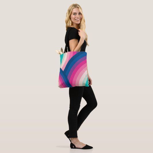 Farbiges Retro-Regenbogenmuster| Tasche (Am Model)