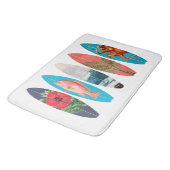 Farbiges Retro-Surfbrett-Muster Badematte (Schrägansicht)