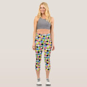 Farbiges und sportliches Pickleball-Muster Capri Leggings (Vorderseite)