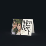 Farbiges Vintages Foto mit fröhlichen Chritsmas Ankündigung<br><div class="desc">Farbenfrohe Vintage grafische Typografie fröhlich chritsmas Fotokarte. Teil einer kühnen Ferienkollektion.</div>