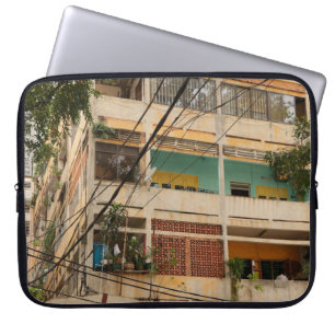 Farbiges Vintages Gebäude - Vietnamesisch, Laptopschutzhülle