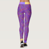 Farbiges Zeichenfolgenmuster auf Lila Leggings (Rückseite)