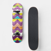 Farbiges Zickzack Holz Abstrakt #4 Skateboard (Vorne)