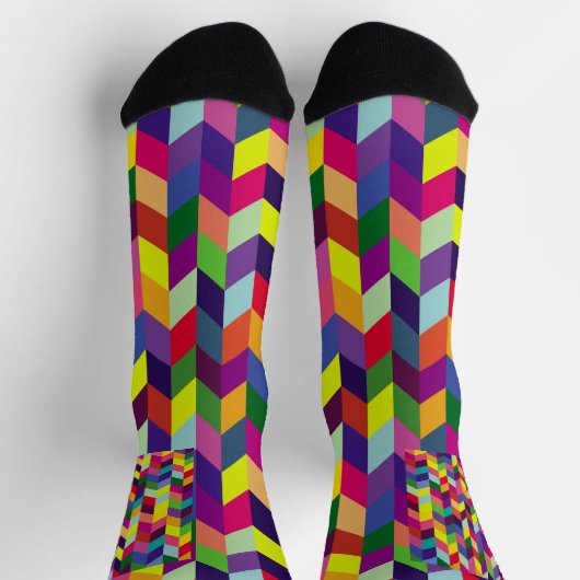 Farbintensives geometrisches Musterdesign – modern Socken (Oben)