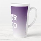 Farblicher Hintergrund | Weiße Farbe und Ihr Logo Milchtasse (Rechts)