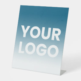 Farblicher Hintergrund | Weiße Farbe und Ihr Logo Sockelschild