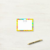Farbspritze auf gelbem Hintergrund Post-it Klebezettel (Auf Schreibtisch)