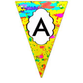 Farbspritze auf gelbem Hintergrund Wimpelkette (Dritte Fahne)