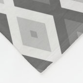 Farbtöne aus grauem Diamantmuster Fleecedecke (Ecke)