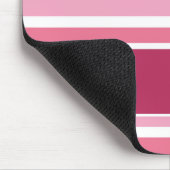 Farbtöne aus rosa Streifen Mousepad (Ecke)