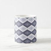 Farbtöne des blauen Rautenmusters Kaffeetasse (Mittel)