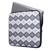 Farbtöne des blauen Rautenmusters Laptopschutzhülle (Vorderseite Links)