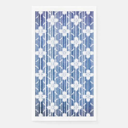 Farbtöne des Musters "Blaues weißes Ombre"-Blume Serviette (Vorderseite)