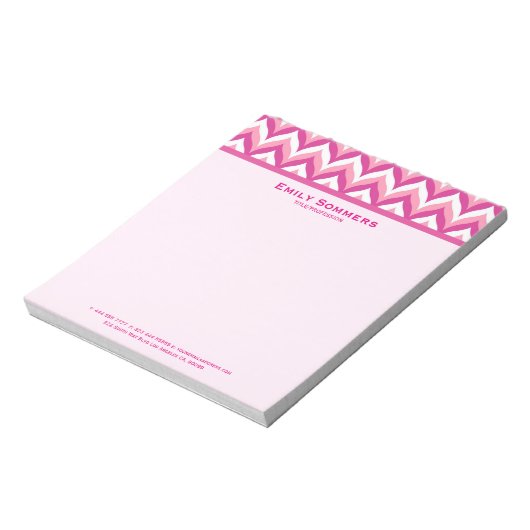 Farbtöne in rosa und weißem Zigzag Zickzack Notizblock (Rotiert)