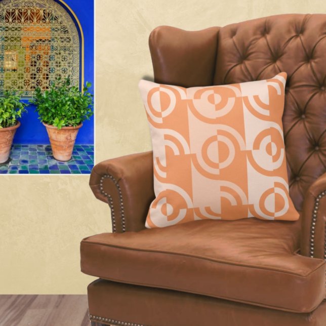 Farbtöne orangefarbener kreisförmiger Fragmente Kissen (Von Creator hochgeladen)