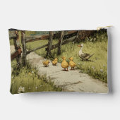 Farm Path Duckling Stroll Pouch Zubehörtasche (Rückseite)