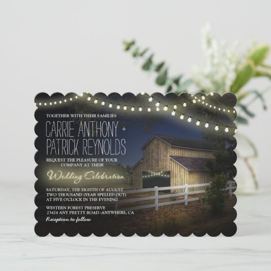Farm String Lights Rustic Barn Wedding Einladungen (Stehend Vorderseite)