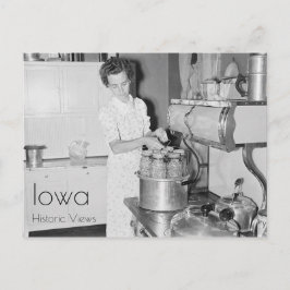 Farm Woman Cooking Postkarte
