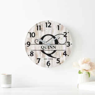 Farmhouse Schäler Holz Q Monogramm Große Wanduhr
