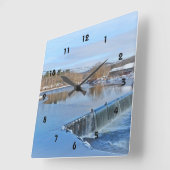 Farmington River Wall Clock Quadratische Wanduhr (Winkel)