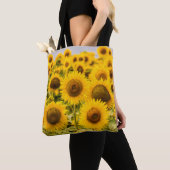 Farms A Sunflower Field Tasche (Von Nahem)