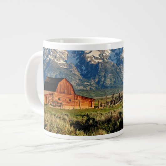 Farms | Barn Shadowed by Snow Capped Mountains Jumbo-Tasse (Vorderseite Links)