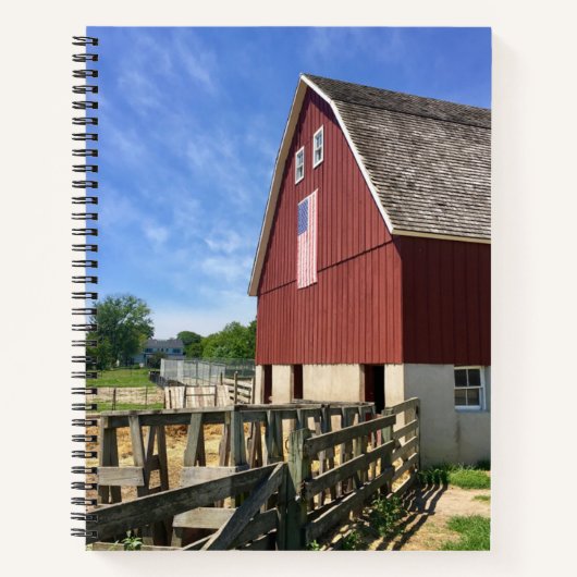 Farms Red Barn With American Flag Notizblock (Vorderseite)