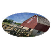 Farms | Red Barn With American Flag Schneidebrett (Ecke)