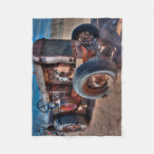 Farms Rusty Antique Tractor Fleecedecke (Vorderseite)