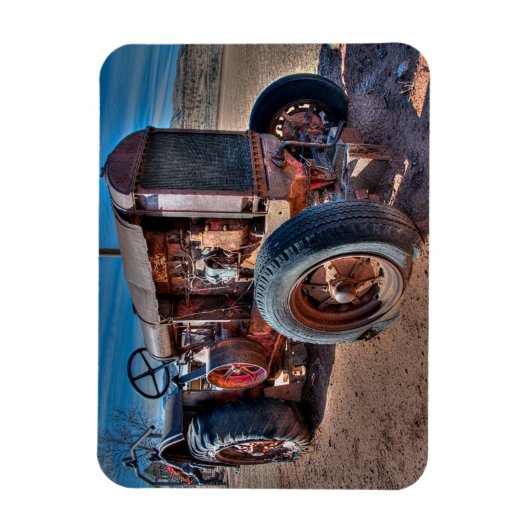 Farms Rusty Antique Tractor Magnet (Vertikal)