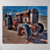 Farms Rusty Antique Tractor Poster (Vorne)