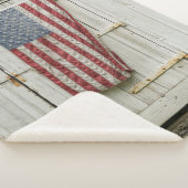 Farms | White Barn Door With American Flag Sherpadecke (3/4)