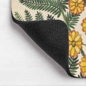 Farn mit gelben Blumen Mousepad (Ecke)