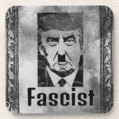 Faschist Trump Hard Plastic Untersetzer (Vorderseite)