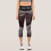 Fascinating Retro Black & White Vortex  Capri Leggings (Vorderseite)
