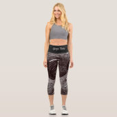 Fascinating Retro Black & White Vortex  Capri Leggings (Vorderseite)