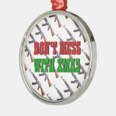 Fass dich nicht mit Weihnachtsschmuck AK47 ab (Links)