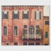 Fassade eines typischen alten Hauses in Venedig, I Geschenkpapier (Flach)