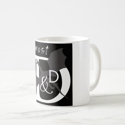 Fast D&D-Tasse (schwarzer Hintergrund) Kaffeetasse (VorderseiteRechts)