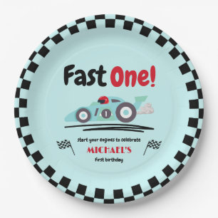 Fast ein Vintager Rennwagen zum ersten Geburtstag Pappteller