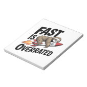 Fast is Overrated Sloth Rocket Notizblock (Rotiert)