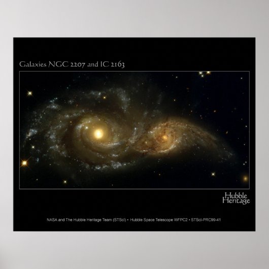 Fast kollidierende Galaxien Hubble Telescope Poster (Vorne)