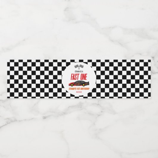 Fast One Red Flame Race Car 1st Birthday Party Wasserflaschenetikett (Einzelnes Label)
