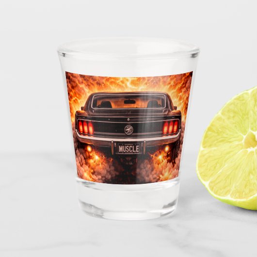 Fastback-Muskelwagen-Wut Schnapsglas (Vorderseite)