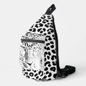 Faszinierende Feline- Leopard Print Sling Bag (Rechte Ecke)