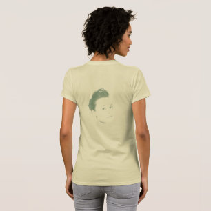 Faszinierendes, grün getöntes weibliches Gesicht T-Shirt